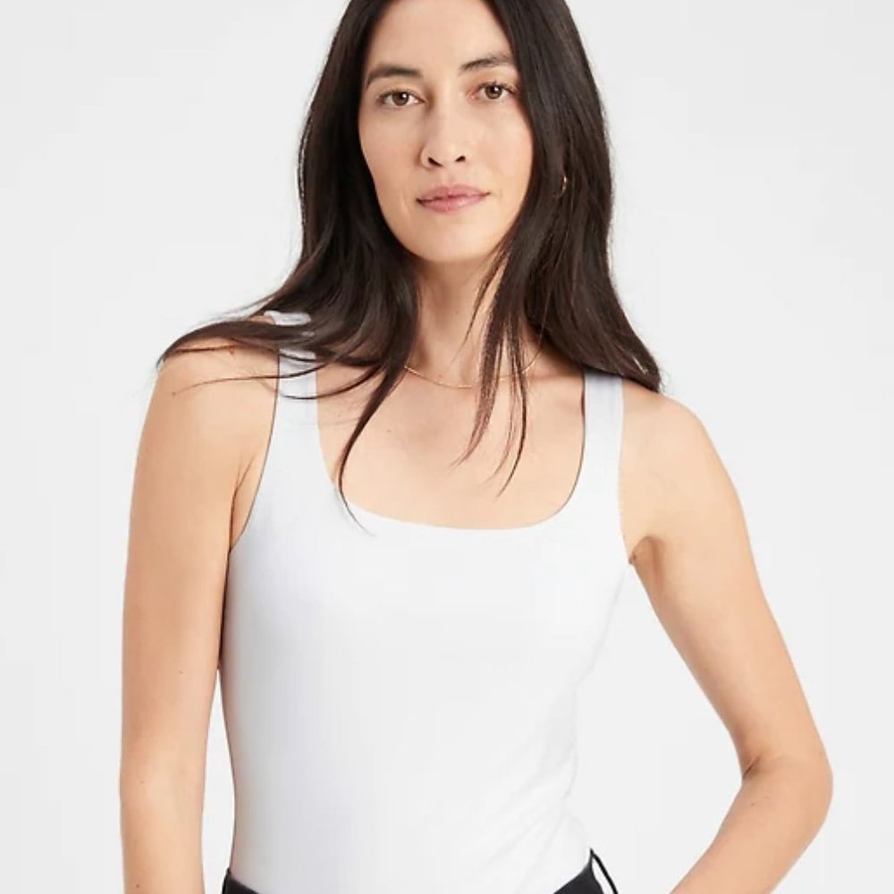 [SOLD] Banana Republic Scoop-Neck Thong Bodysuit